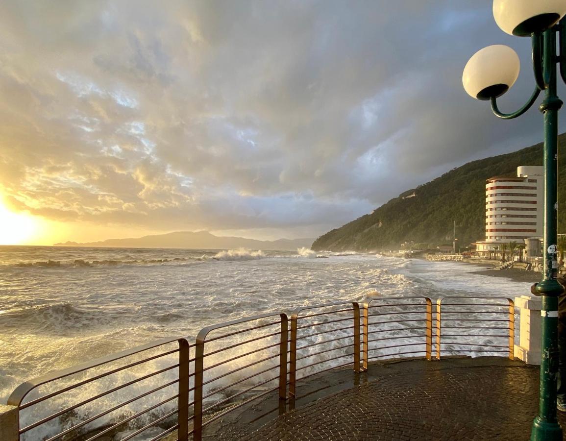 Bed and Breakfast Lungomare Portoturistico Chiavari Exteriér fotografie